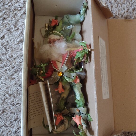 Mark Roberts Hummingbird Fairy Small 15” - Picture 3 of 5